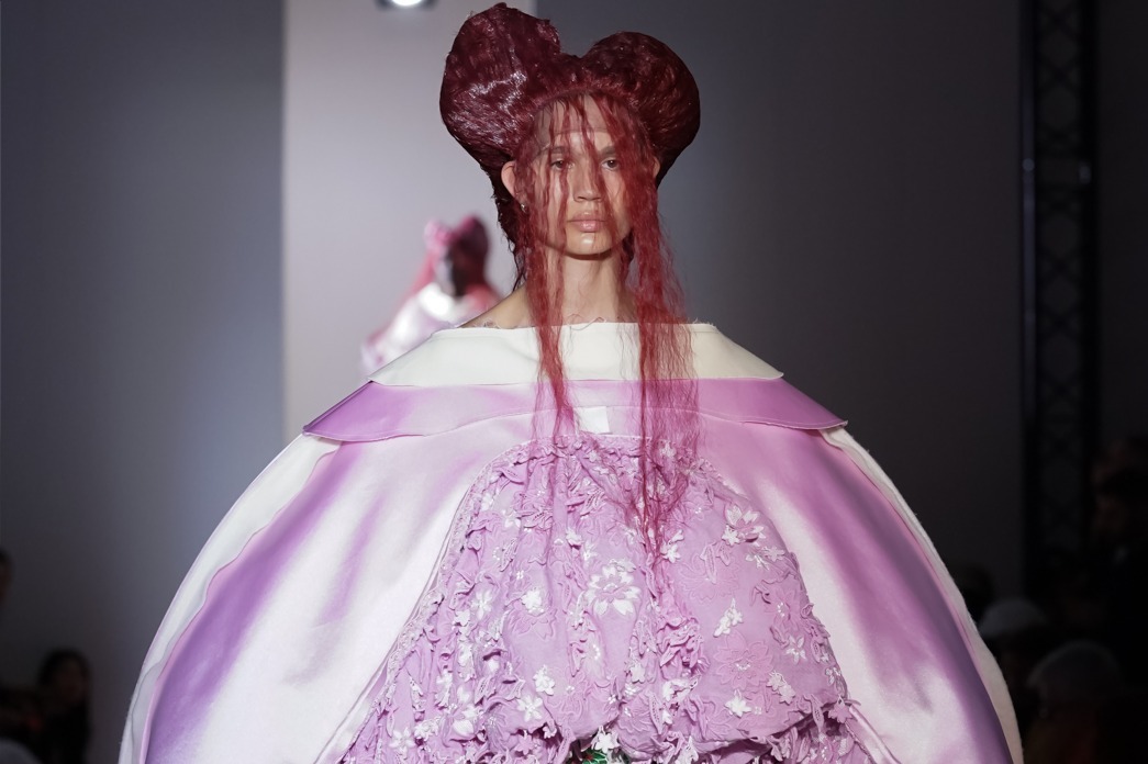 2020年春夏パリコレクション｜コム デ ギャルソン 2020年春夏コレクション - 『オーランドー』に着想した第2幕