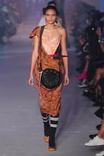 アンドレアス・クロンターラー フォー ヴィヴィアン・ウエストウッド 2020年春夏コレクション｜写真11