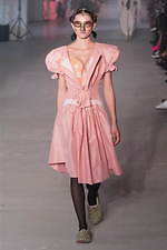 アンドレアス・クロンターラー フォー ヴィヴィアン・ウエストウッド 2020年春夏コレクション｜写真18