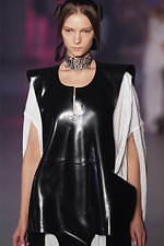 アンドレアス・クロンターラー フォー ヴィヴィアン・ウエストウッド 2020年春夏コレクション｜写真31