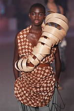 アンドレアス・クロンターラー フォー ヴィヴィアン・ウエストウッド 2020年春夏コレクション｜写真79