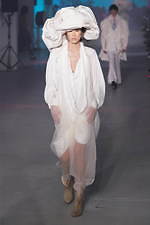 アンドレアス・クロンターラー フォー ヴィヴィアン・ウエストウッド 2020年春夏コレクション｜写真86