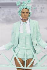 トム ブラウン 2020年春夏ウィメンズコレクション - 貴族たちのマリンルック｜写真2