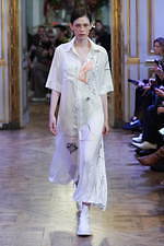 イーチ アザー 2020年春夏コレクション - 意外性をもたらすドローイング｜写真2