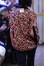 イーチ アザー 2020年春夏コレクション - 意外性をもたらすドローイング｜写真8