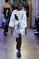 イーチ アザー 2020年春夏コレクション - 意外性をもたらすドローイング｜写真16