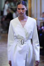 イーチ アザー 2020年春夏コレクション - 意外性をもたらすドローイング｜写真21