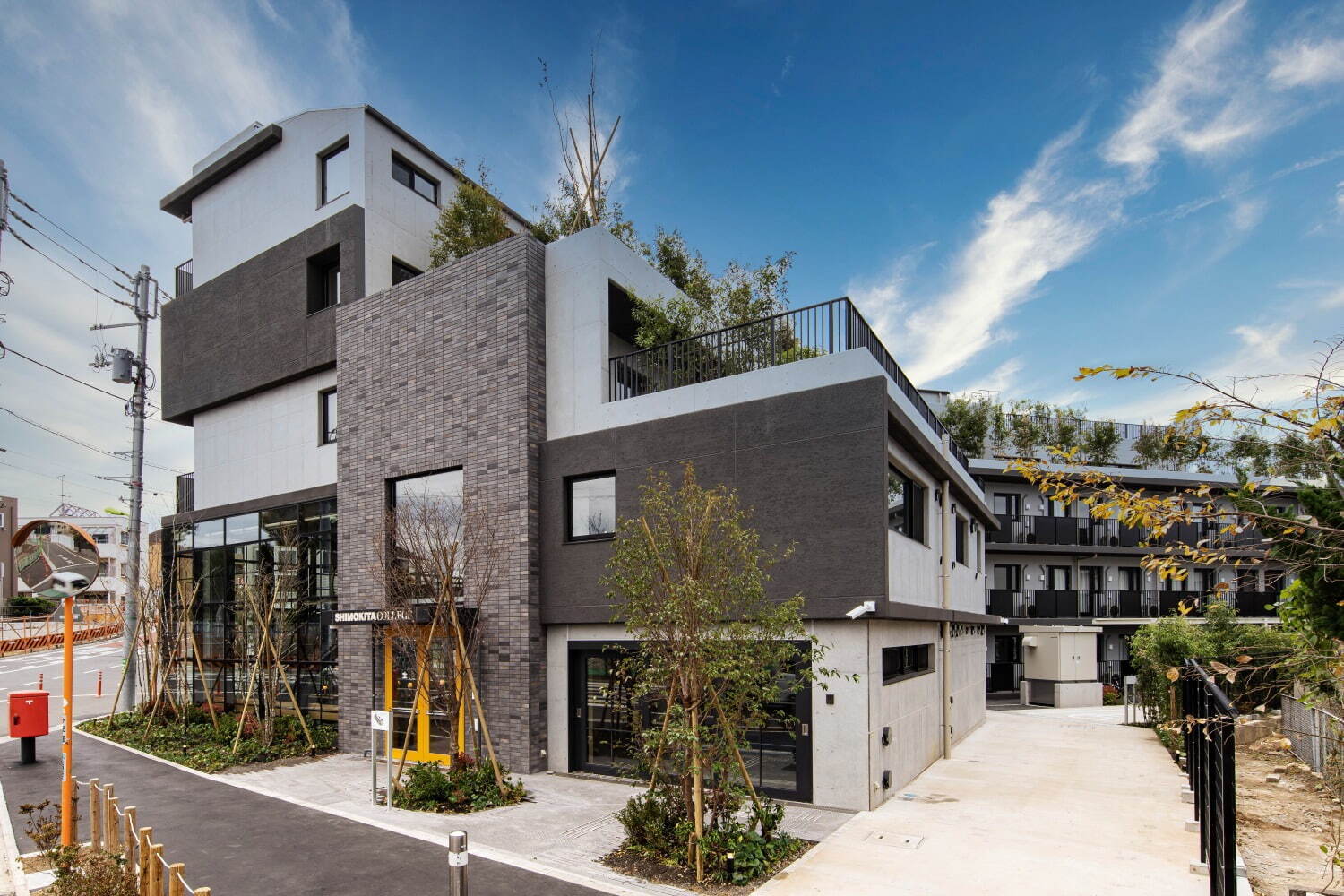 「下北線路街」小田急 東北沢～世田谷代田駅の街づくり - 商業施設や温泉施設、エンタメカフェなど｜写真23