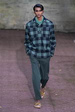 A.P.C. 2020年春夏コレクション - プレイフルな色彩を楽しむ季節｜写真4