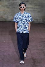 A.P.C. 2020年春夏コレクション - プレイフルな色彩を楽しむ季節｜写真32