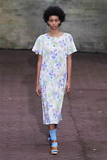 A.P.C. 2020年春夏コレクション - プレイフルな色彩を楽しむ季節｜写真45