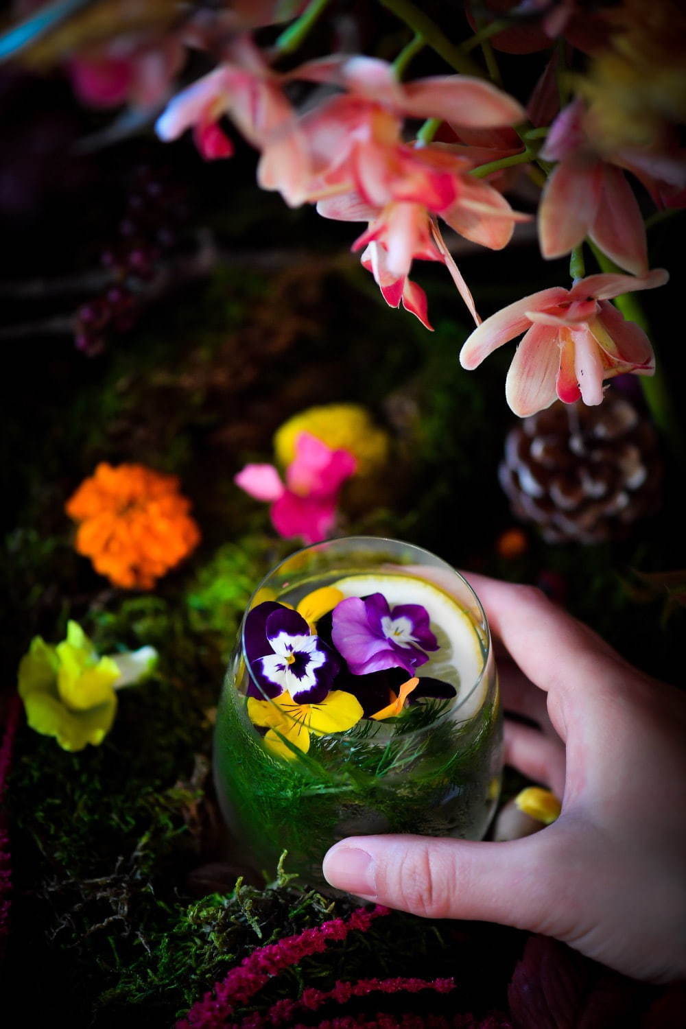 “食べられる花”体験型アートイベント「おいしい花畑」池袋にて - 花＆ハーブで彩るオリジナルドリンク｜写真5
