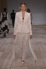 アレキサンダー・マックイーン 2020年春夏コレクション - 洋服と向き合う時間を見つめ直して｜写真6