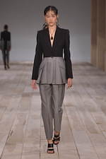 アレキサンダー・マックイーン 2020年春夏コレクション - 洋服と向き合う時間を見つめ直して｜写真13