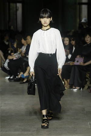 シャッツィ・チェン(SHIATZY CHEN) 2020年春夏ウィメンズコレクション  - 写真1