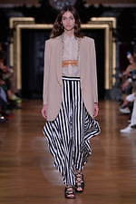 ステラ マッカートニー 2020年夏コレクション - エネルギーに満ち溢れた自由な女性｜写真1