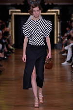 ステラ マッカートニー 2020年夏コレクション - エネルギーに満ち溢れた自由な女性｜写真34