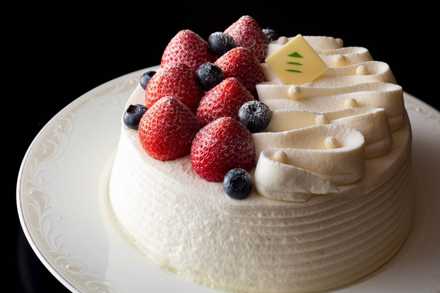 ＜ホテル椿山荘東京＞“究極のショートケーキ”あまおう×国産生乳の生クリーム