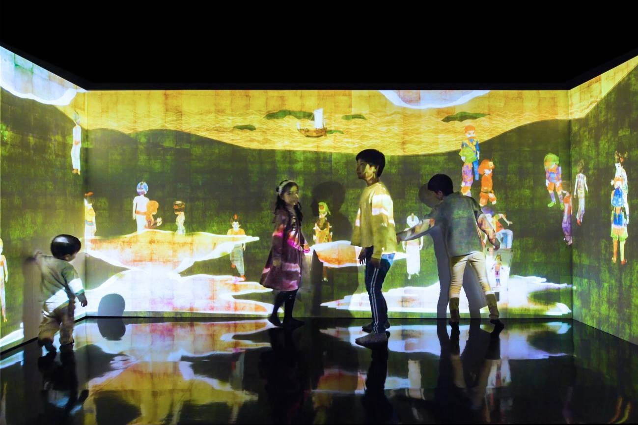 チームラボのアート展が日本三大夜城・高知城で、“光のアート”で包む国の重要文化財｜写真6