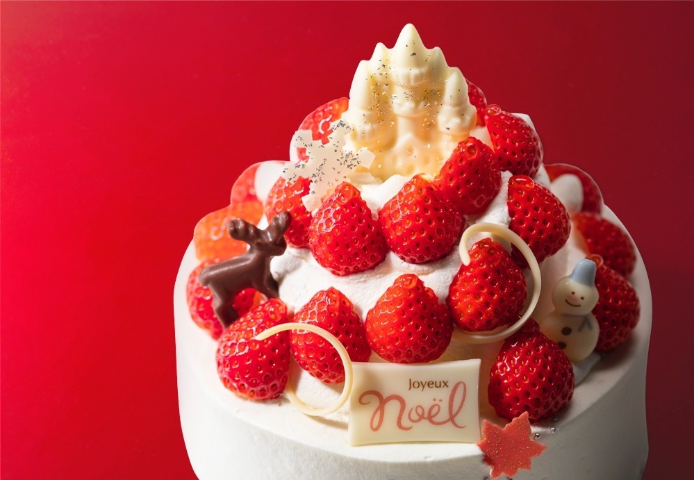 「銀のぶどう」の“苺の階段”クリスマスケーキ、苺ショートを2段重ねで｜写真1