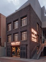 デニム & サプライ ラルフ ローレンがオリジナルラッピングを施したVespaをプレゼント｜写真2