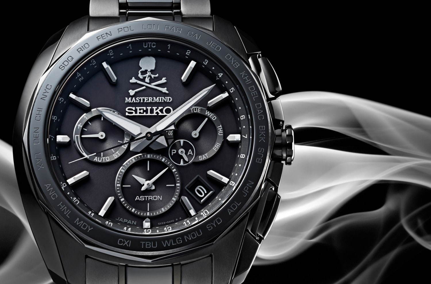 セイコー アストロン×マスターマインド・ジャパン限定腕時計、オールブラックに“スカルロゴ”｜写真3