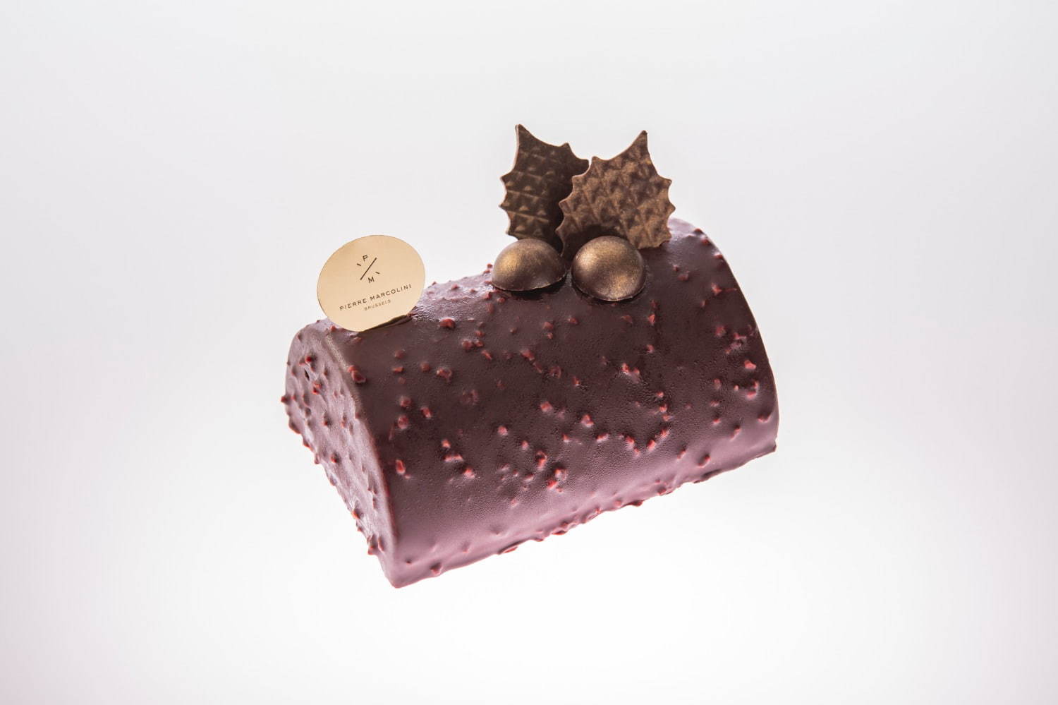 ピエール マルコリーニ“真っ赤な”クリスマスケーキ、ビターチョコレートムース×キャラメル｜写真7