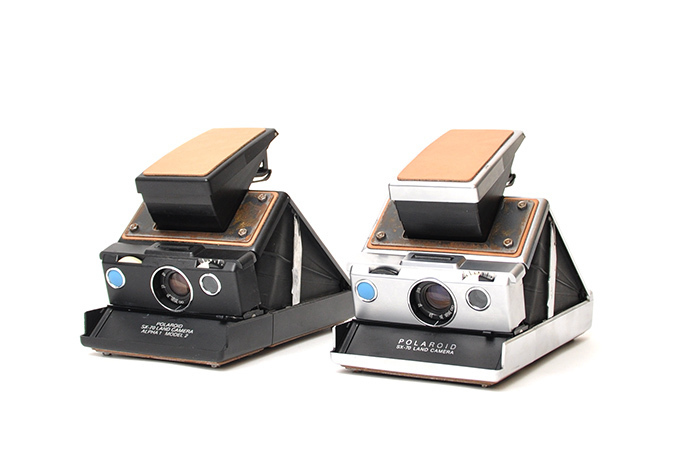 サスクワァッチファブリックスがインスタントカメラの名機「SX-70」をカスタマイズ | 写真