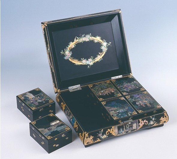 「長崎風物図螺鈿箱」(江戸～明治時代、19世紀 長崎歴史文化博物館)