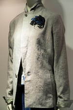 まとふ 2020年春夏コレクション、徳島に遺された“本物の藍色”をワードローブへ｜写真4