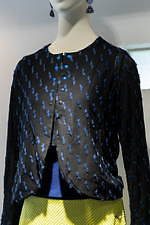 まとふ 2020年春夏コレクション、徳島に遺された“本物の藍色”をワードローブへ｜写真24