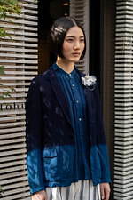 まとふ 2020年春夏コレクション、徳島に遺された“本物の藍色”をワードローブへ｜写真34