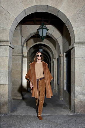 アドルフォドミンゲス(ADOLFO DOMINGUEZ) 2019-20年秋冬ウィメンズコレクション  - 写真2