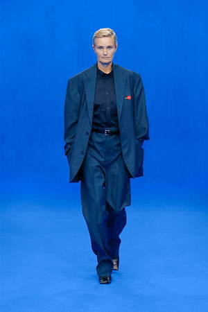 バレンシアガ(BALENCIAGA) 2020年夏ウィメンズ&メンズコレクション  - 写真3