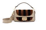 フェンディ(FENDI) バゲット｜写真2