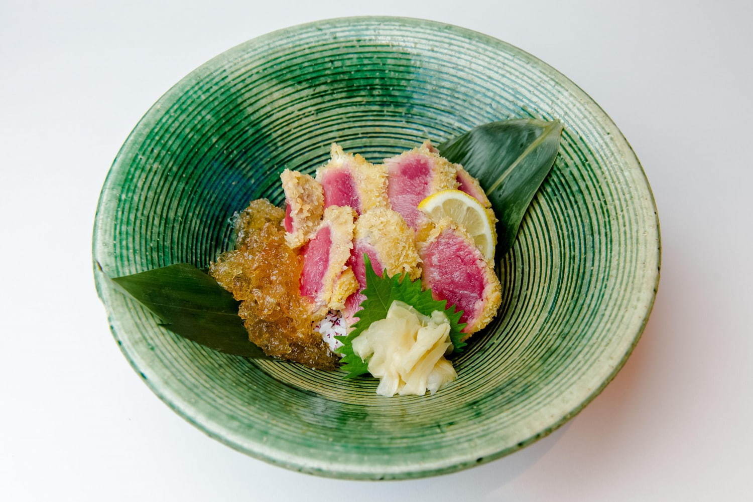 「全国ご当地どんぶり選手権」大阪で、ローストビーフ丼や寒ブリ漬け丼を"500円"で食べ比べ｜写真4