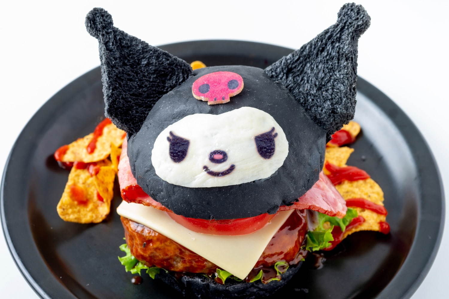 サンリオいちご新聞のコラボカフェにハロウィンメニュー、ゾンビ風ポムポムプリンのパンケーキなど｜写真4