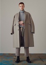 メンズチェスターコートの19年秋冬おすすめコーデ、シャツ or ニットのタイプ別着こなしを紹介｜写真6