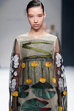 タチアナ・パルフェノワ 2020年春夏コレクション - “絵画”が物語る幼き頃の美しき思い出｜写真37