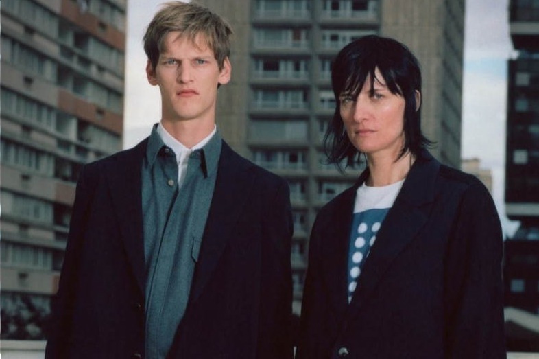 Aライン｜フミト ガンリュウの新作アウター、極端なオーバーサイズのダッフルコートや撥水アウターなど