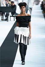 ヒロコ コシノ 2020年春夏コレクション - 楽器たちは麗しい音楽を奏でながら｜写真48