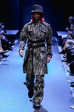 イルイット 2020年春夏コレクション - “花束”とヒップホップを着想源に、力強く｜写真19