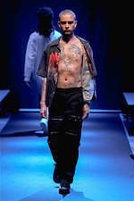 イルイット 2020年春夏コレクション - “花束”とヒップホップを着想源に、力強く｜写真23