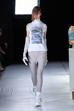 バルムング 2020年春夏コレクション - 無彩色で彩られた“”温度のない世界”｜写真9