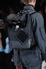 バルムング 2020年春夏コレクション - 無彩色で彩られた“”温度のない世界”｜写真19