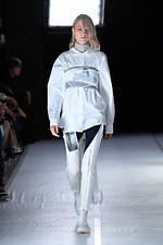 バルムング 2020年春夏コレクション - 無彩色で彩られた“”温度のない世界”｜写真37