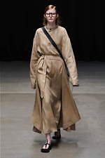 HYKE 2020年春夏コレクション、アディダスとのコラボウェアがランウェイに｜写真16