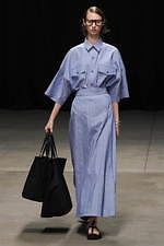 HYKE 2020年春夏コレクション、アディダスとのコラボウェアがランウェイに｜写真31