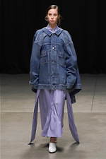 HYKE 2020年春夏コレクション、アディダスとのコラボウェアがランウェイに｜写真34