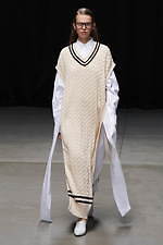 HYKE 2020年春夏コレクション、アディダスとのコラボウェアがランウェイに｜写真38